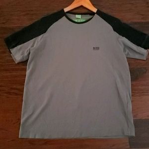 Hugo Boss t-shirt in black and dark gray